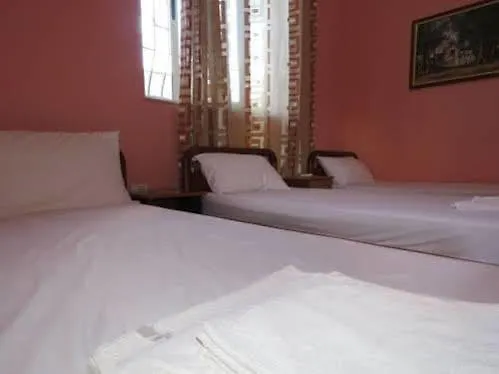 Vila Lili Guest House - 베라트 3*,  알바니아