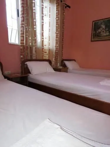 Vila Lili Guest House - 베라트