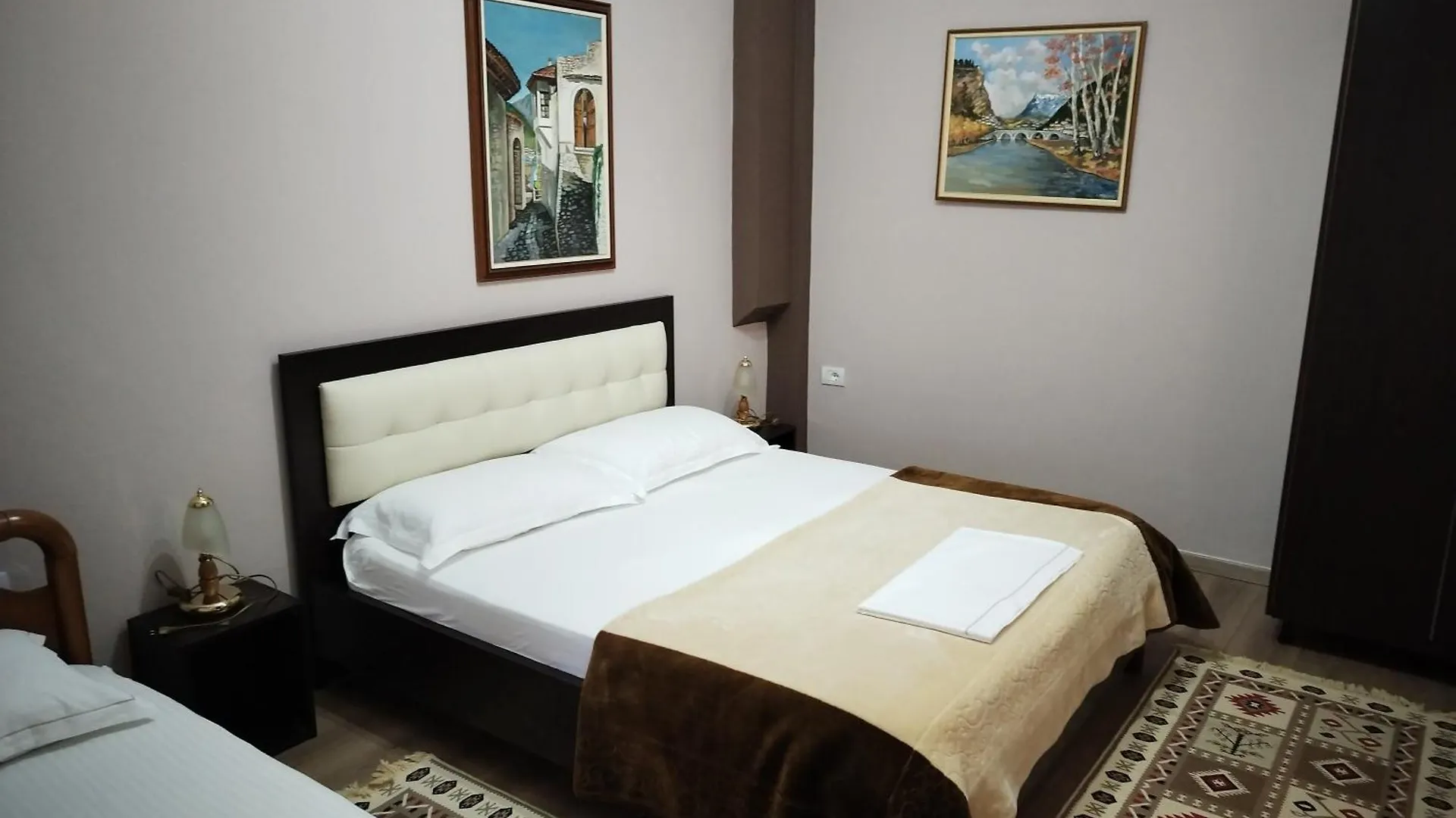 Vila Lili Guest House - Berat